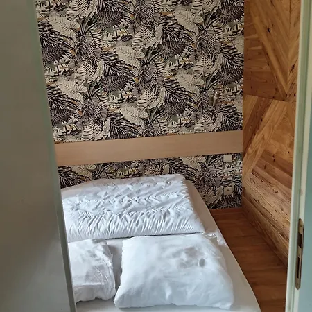 Entre Campagne Et Foret A 900m Du Zoo Et Au Pied Des Pistes Cyclables