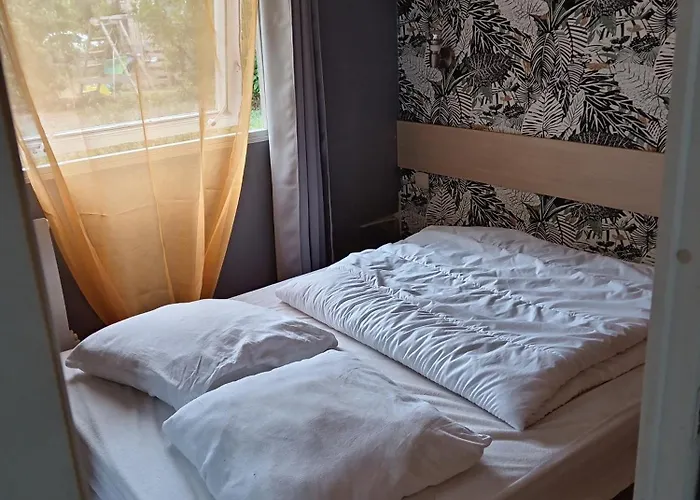 مكان تخييم Entre Campagne Et Foret A 900m Du Zoo Et Au Pied Des Pistes Cyclables