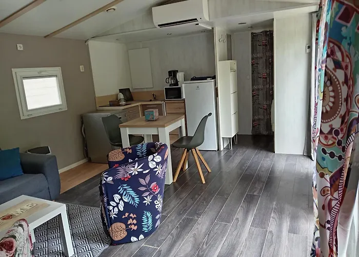 مكان تخييم Entre Campagne Et Foret A 900m Du Zoo Et Au Pied Des Pistes Cyclables