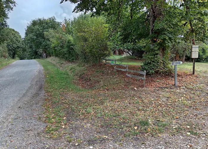 مكان تخييم Entre Campagne Et Foret A 900m Du Zoo Et Au Pied Des Pistes Cyclables *